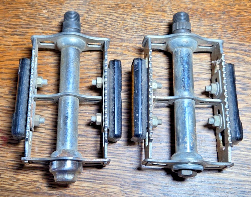 Vintage MKS Bicycle Bike Pedals w/Reflectors 1/2″