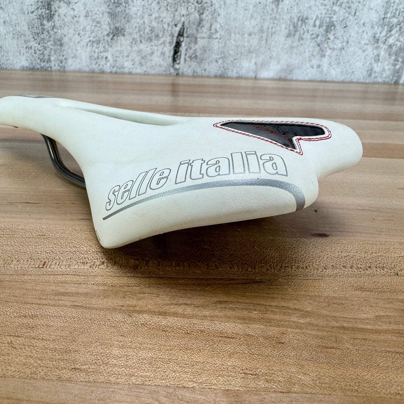 Selle Italia SLR 135mm 7x7mm Titanium 316 Rails White Bike Saddle 234g
