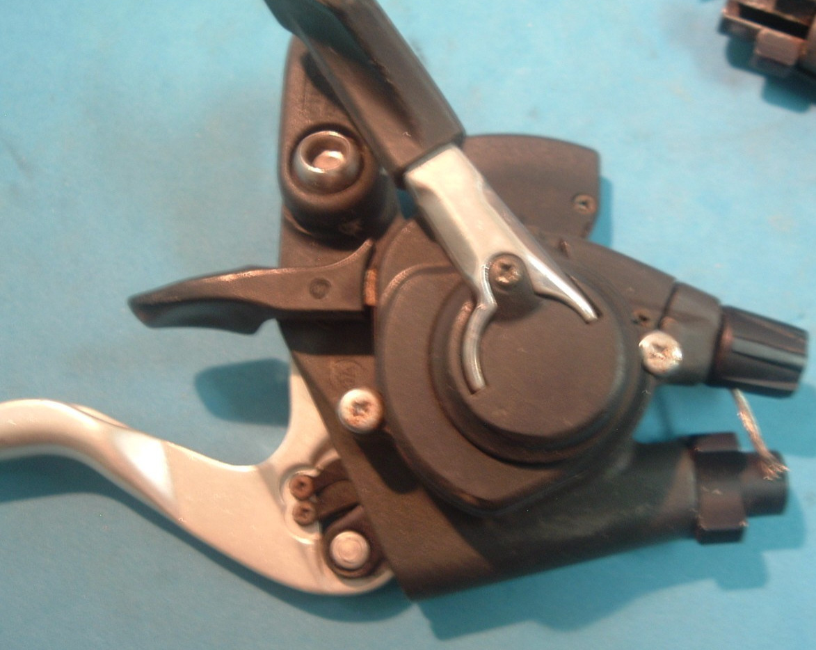 Shimano Deore XT 3×8-Spd ST-M739 MTB Shifters/V-Levers -Rapid Fire Plus-VGC+