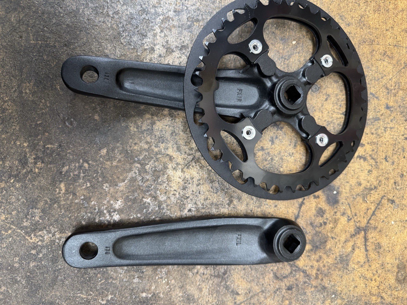 crankset Single Speed , 170mm , 42 Tooth ring , Square Taper , OEM