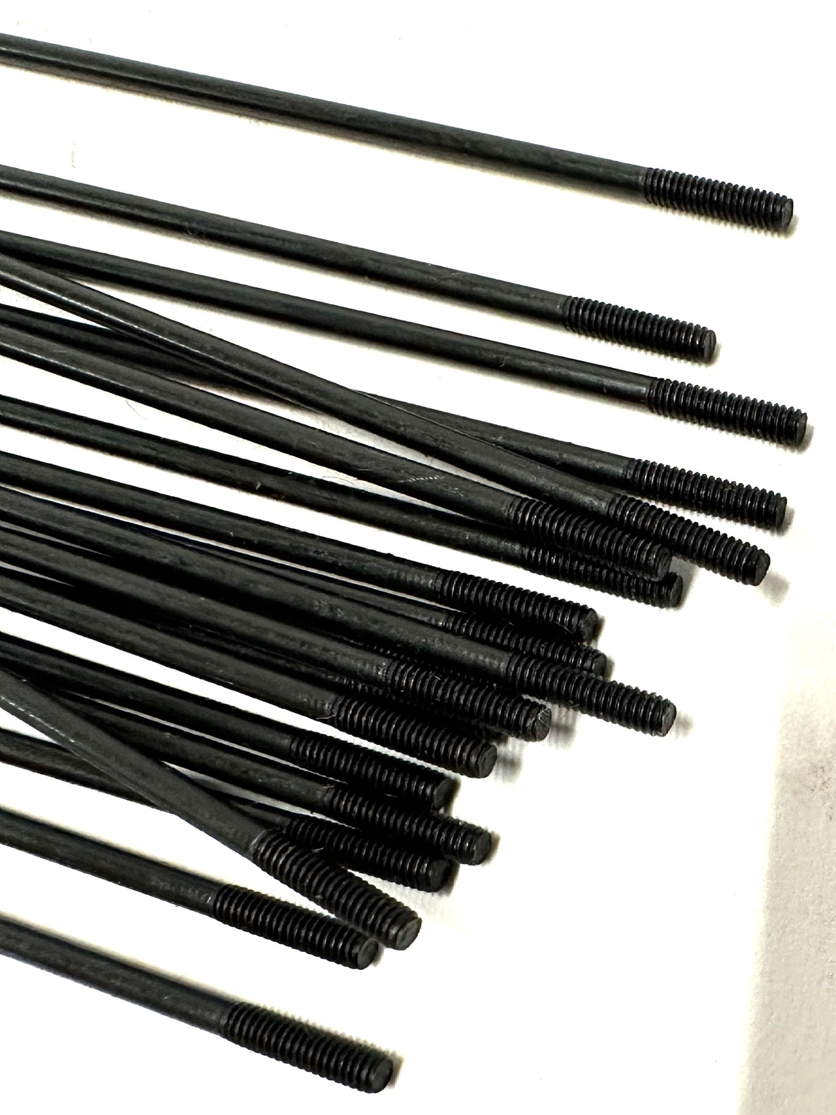 DT SWISS Champion Round Black Spokes Black J-bend 2.0 mm 277mm 100/Count Bulk