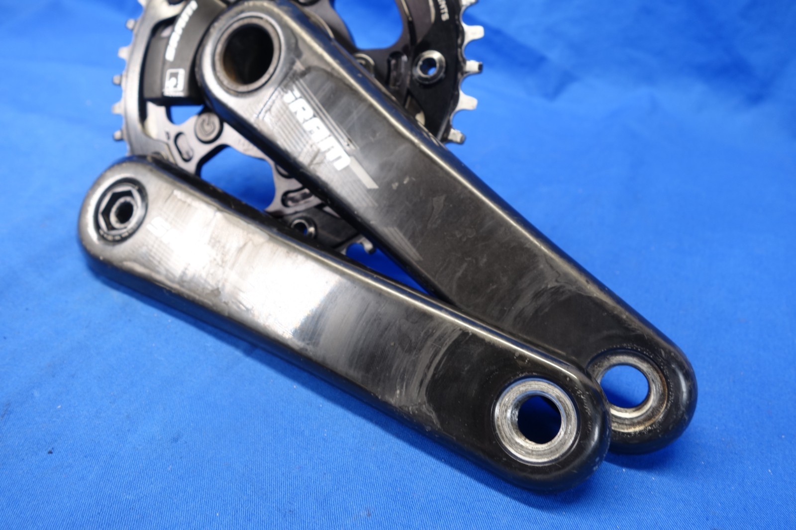SRAM S900 Carbon Crankset, Wolf Tooth 40t, 172.5mm, Quarq Power Meter, GXP