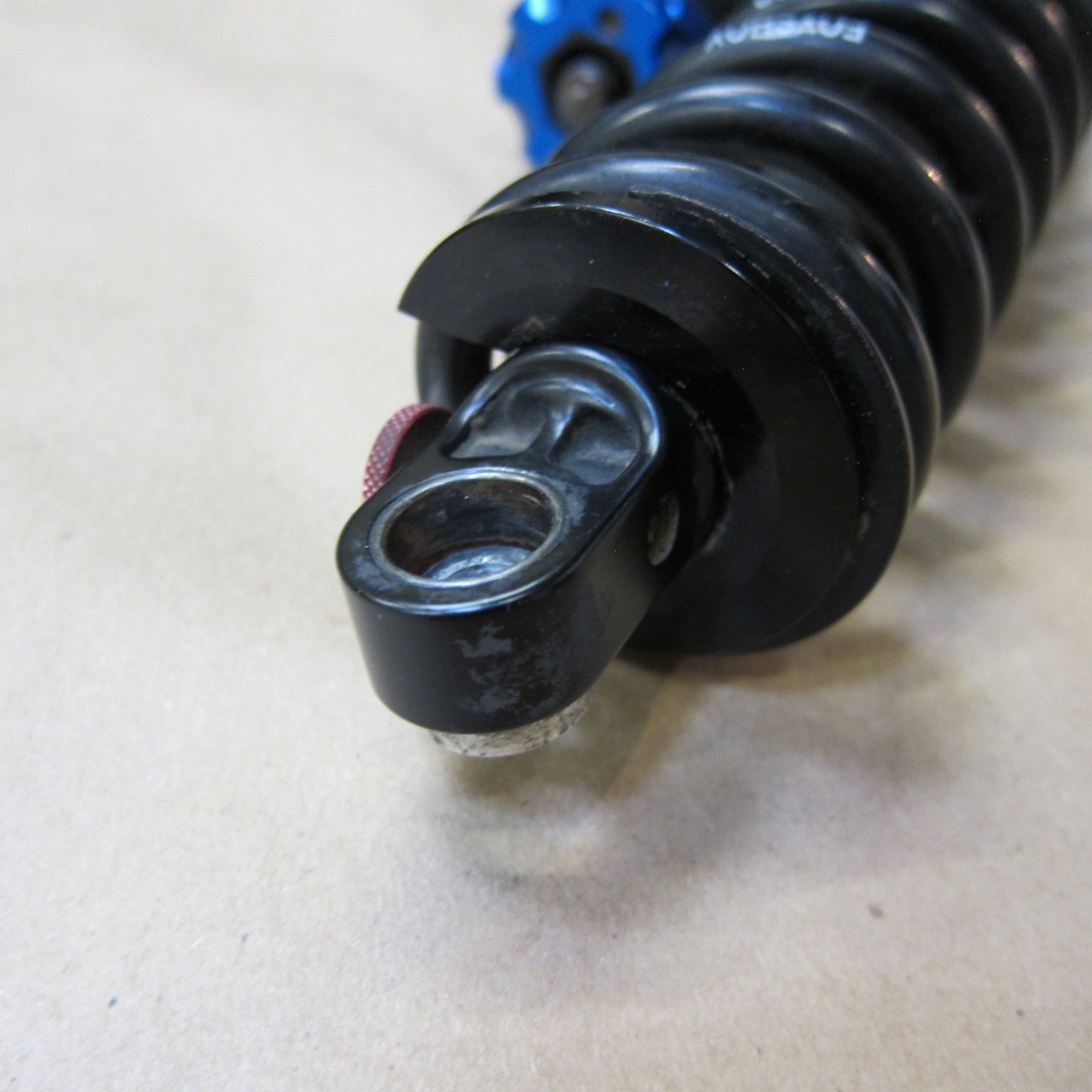 Fox Factory Series DHX RC4 Coil Shock 8.5″x 400lb x 2.80″ Boostvalve