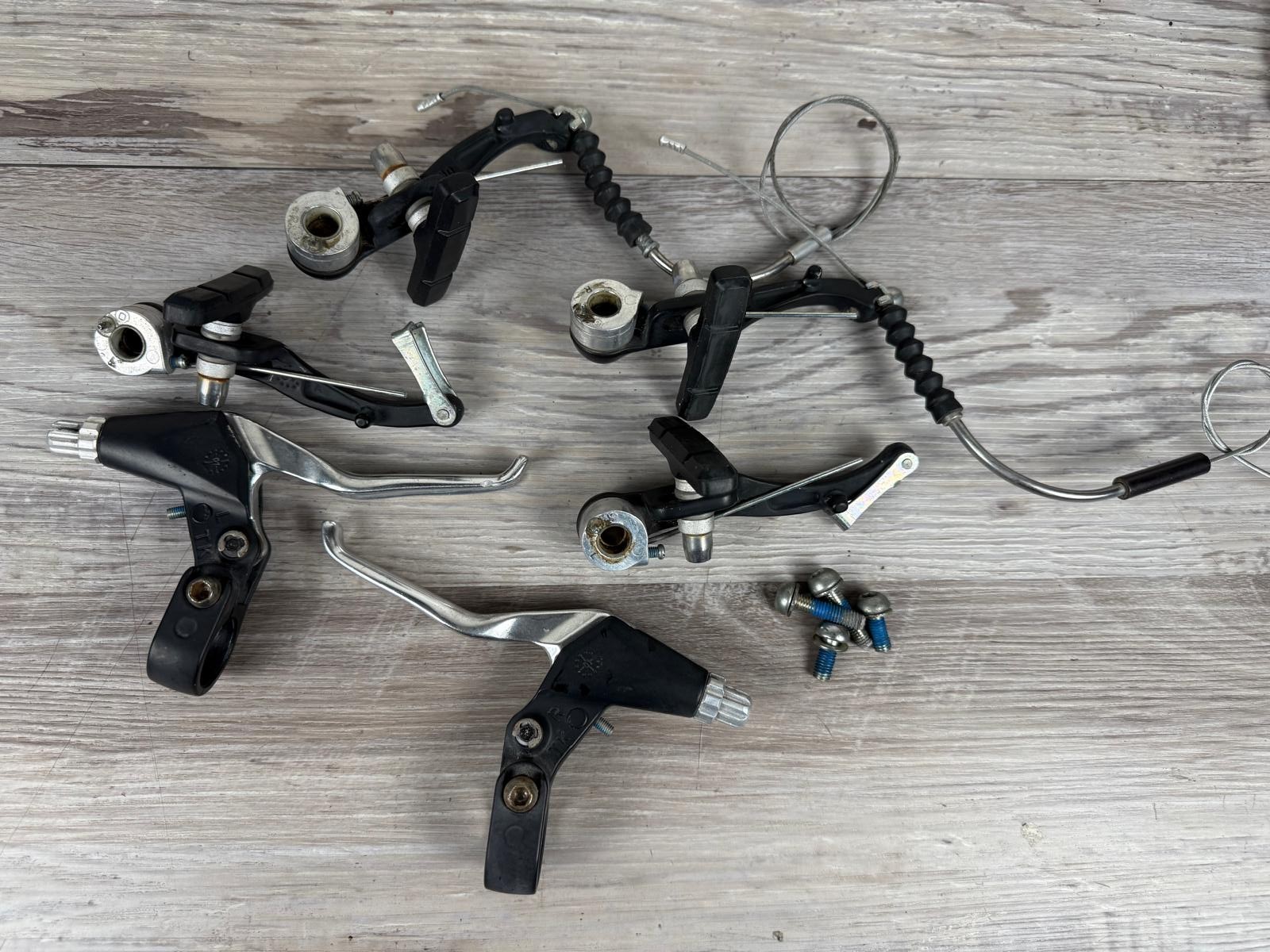 TEKTRO V-Brake Linear Pull Bike Brake Set Long Arms 110mm with Lever