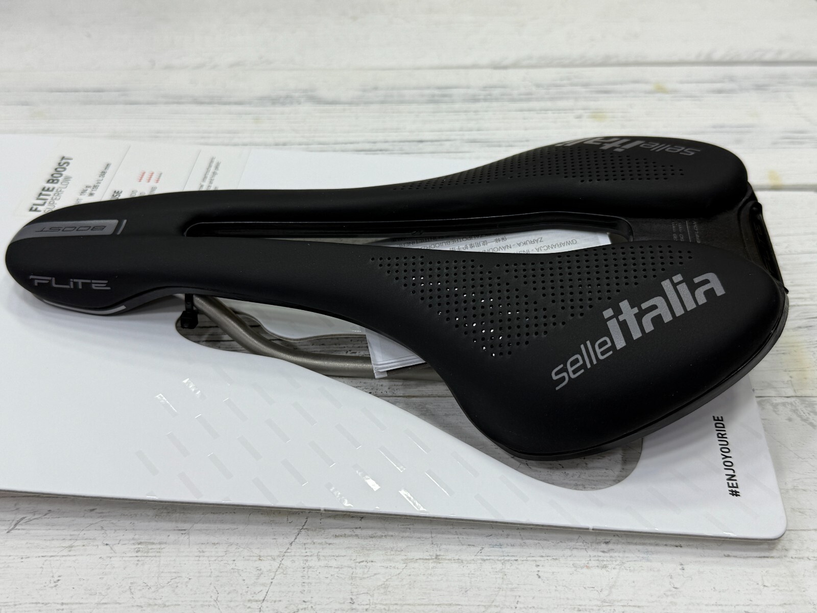 Selle Italia Flite Boost Superflow Ti316 Rail Saddle Black S3 (135X248mm)