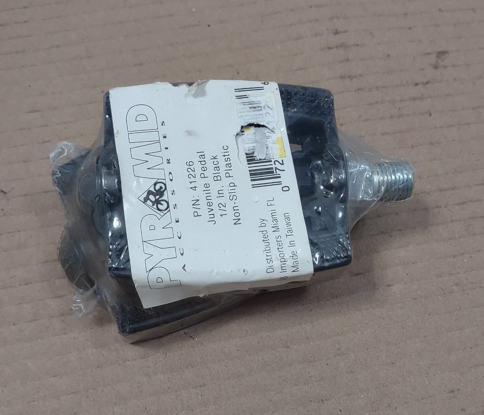 Vintage Bike Pyramid Pedals Kids 1/2 in Black