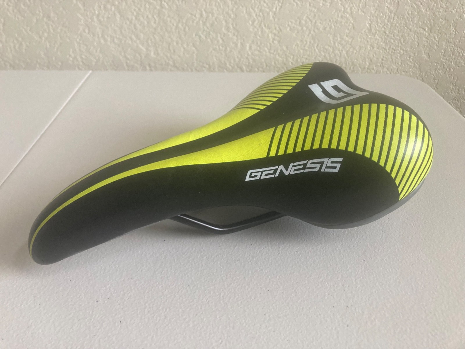 Genesis Bike Seat (Black, Yellow, White)