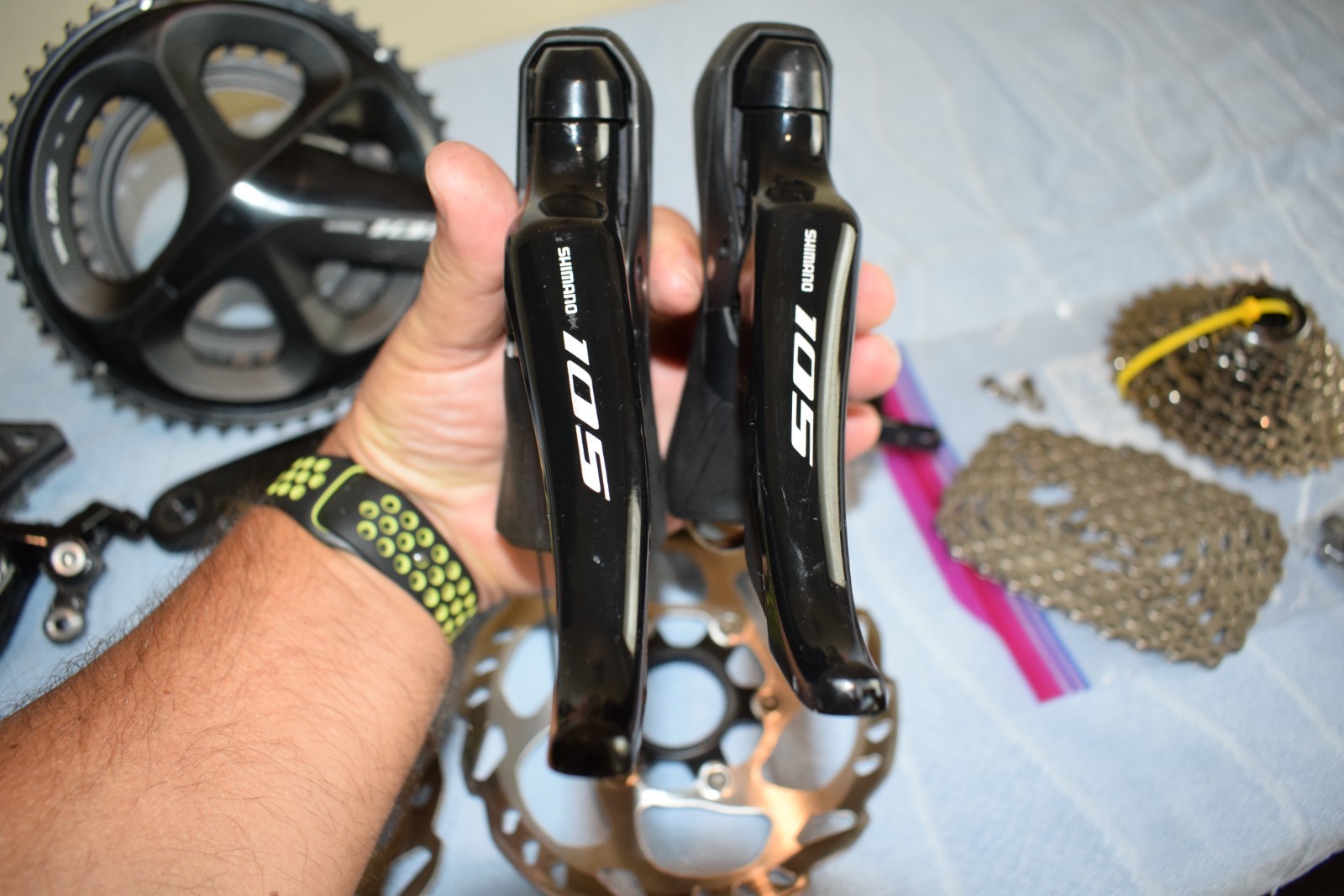 NICE! Shimano 105 R7100 11-Speed Mechanical Disc Brake Groupset (72.5 Cranks)
