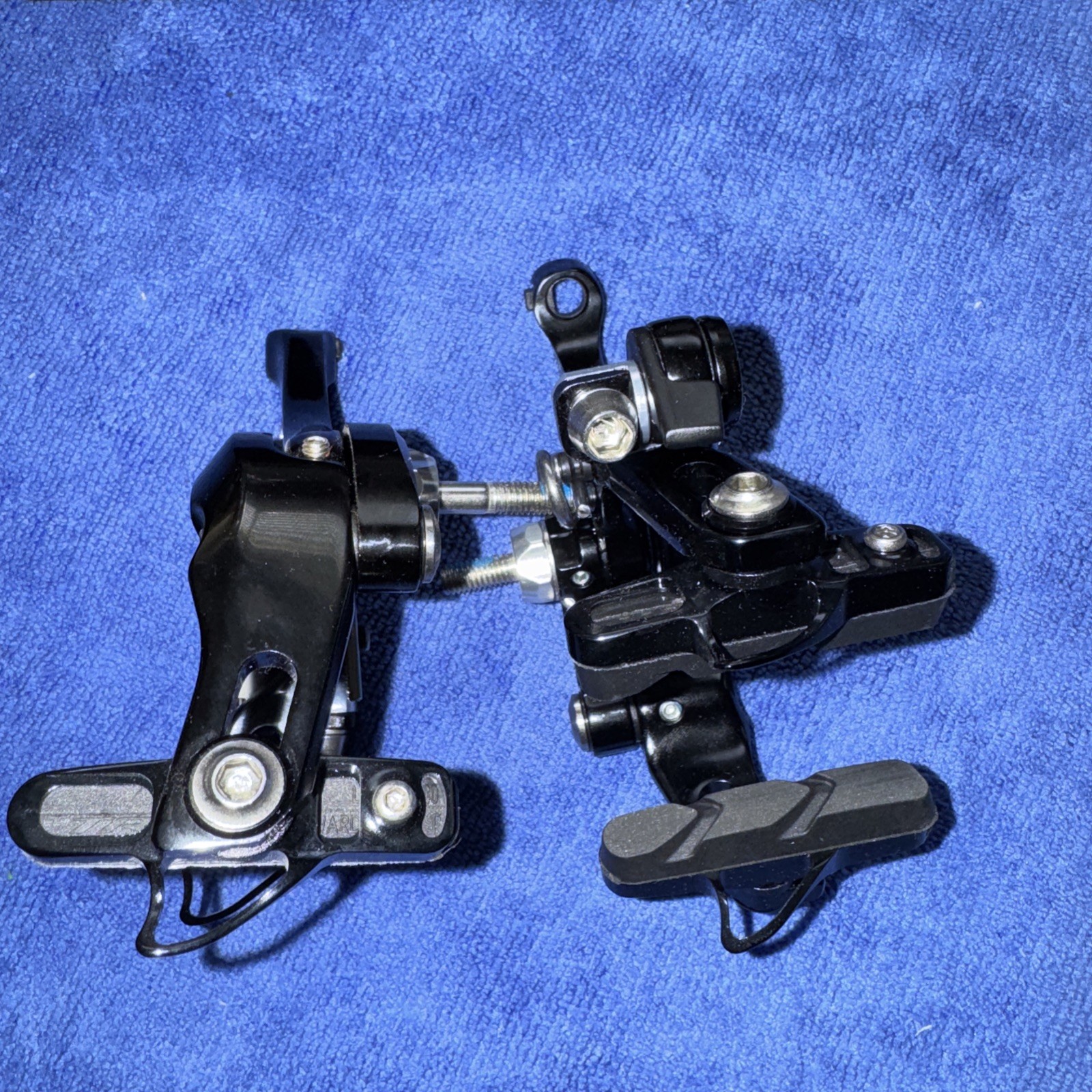 TRP ALUMINUM FORGED ROAD BRAKE SET R870 BLK 336 GRAMS NEW IN OTHER BOX