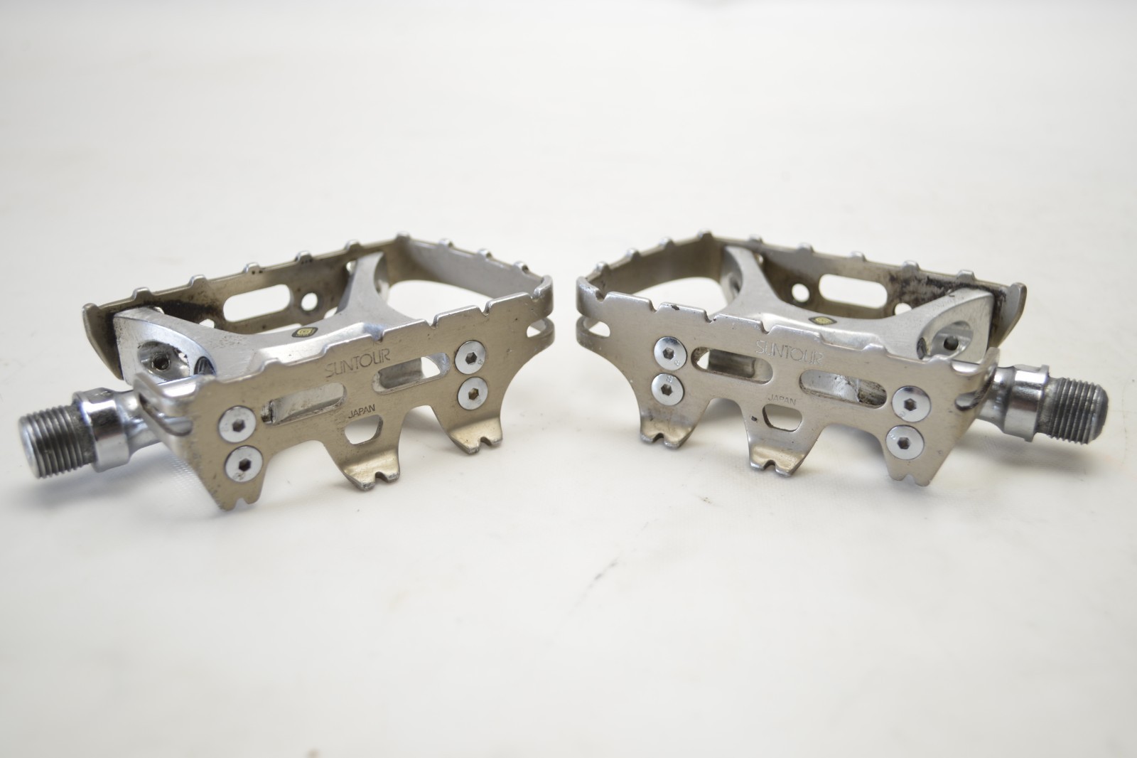 SUNTOUR XC PRO GREASE GUARD ALLOY MOUNTAIN BICYCLE PLATFORM PEDALS 9/16 X 20 TPI