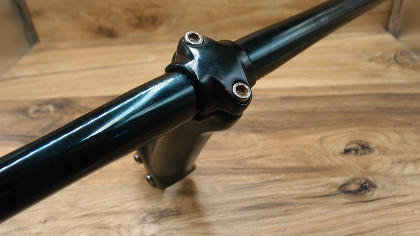 1990’s aluminium flat handlebar + ahead stem 1 1/8 in black