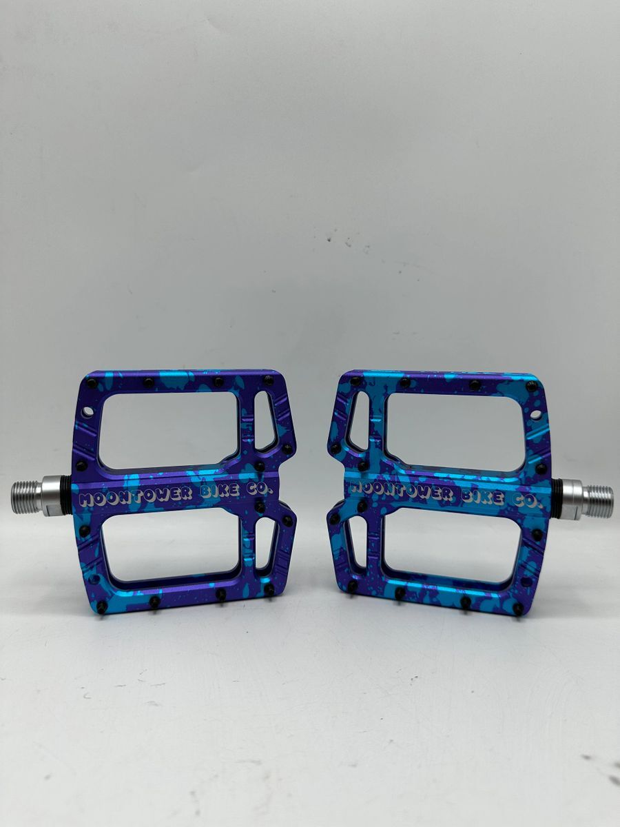 Moontower Space Dot Pedals