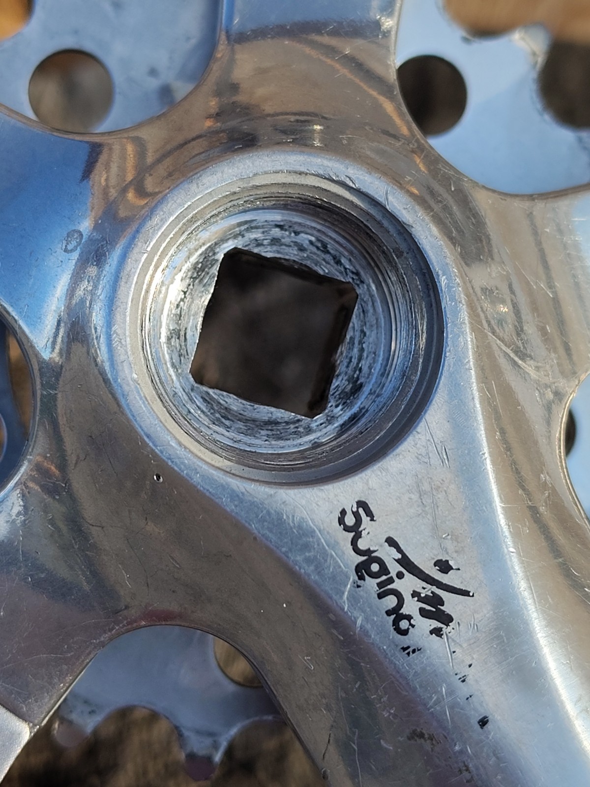Sugino Triple Crankset 175 mm 42/32/20 T Square Taper Vintage w/ Retaining Bolts