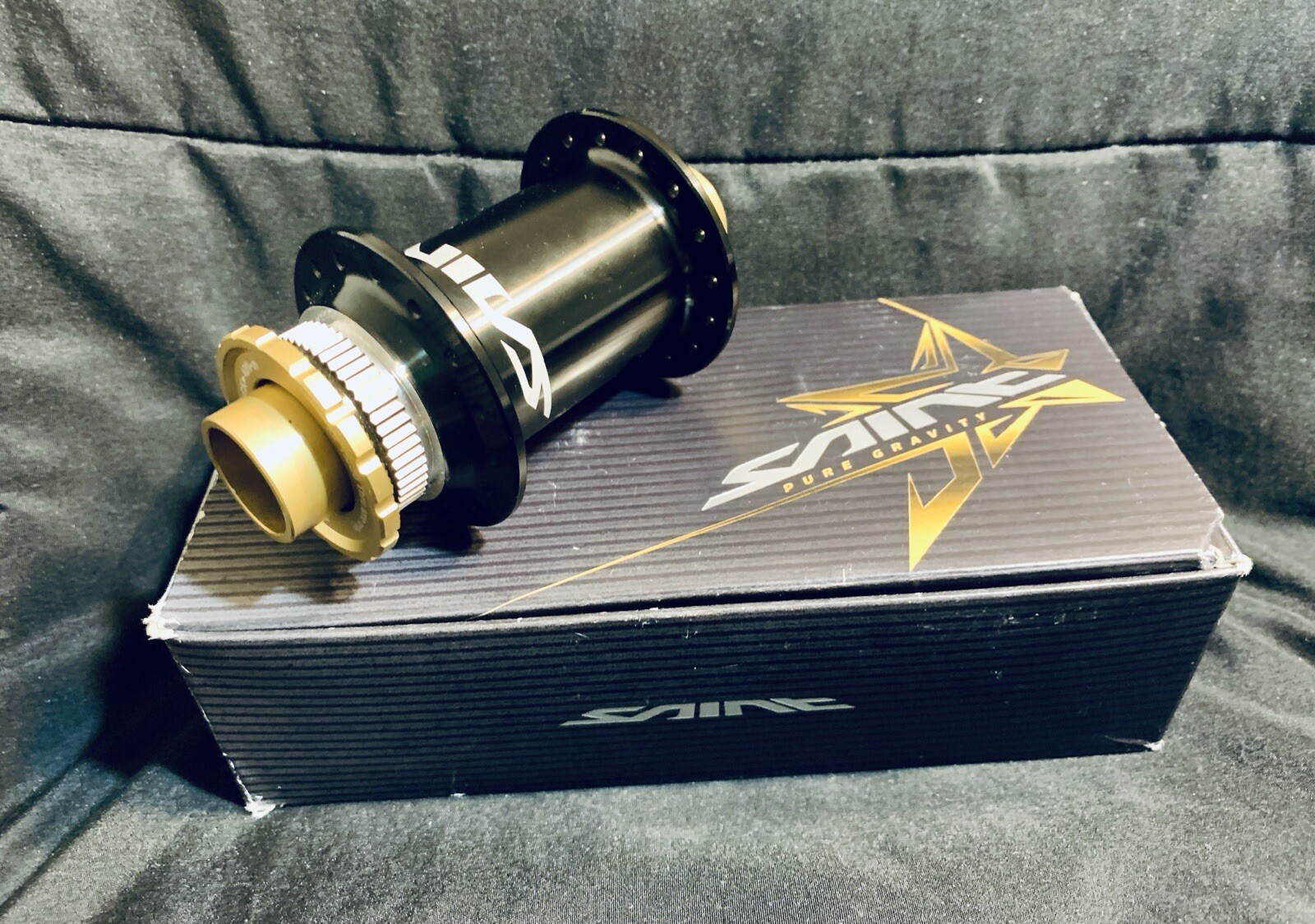 Shimano Saint 32h Hubs Front HB-M820 20x110mm Thru Axle & FH-M810 Rear 10x135mm