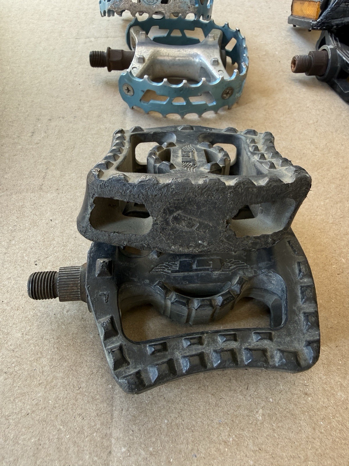 Vintage Old Mid School BMX Pedals – GT, Victor VP Metal Plastic 1/2” 9/16” Lot