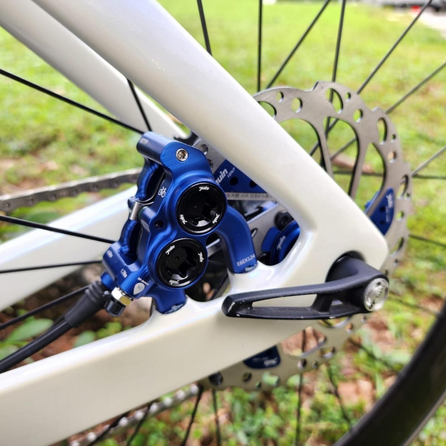Juin Tech ETF 4-Piston Flat-Mount Hydraulic Brake Caliper Set 160mm for Shimano