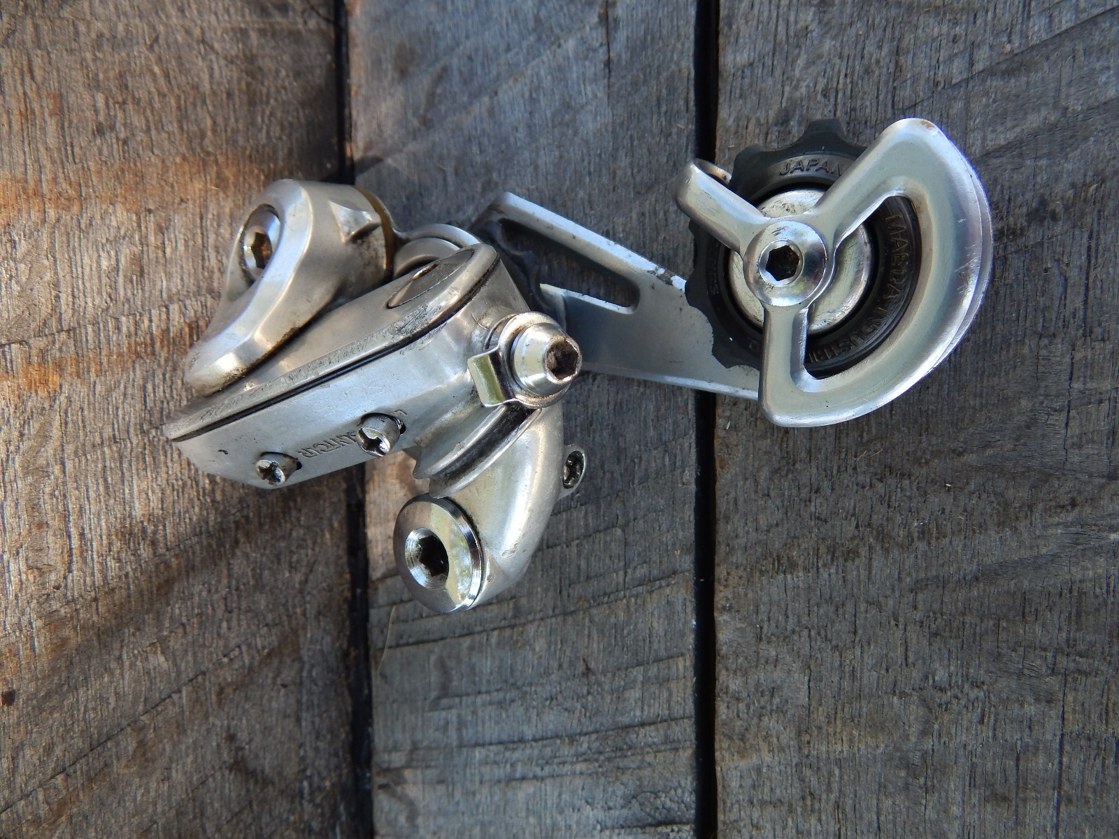 Vintage SunTour Superbe Tech Touring Rear Derailleur – 5,6,7,8 Speed