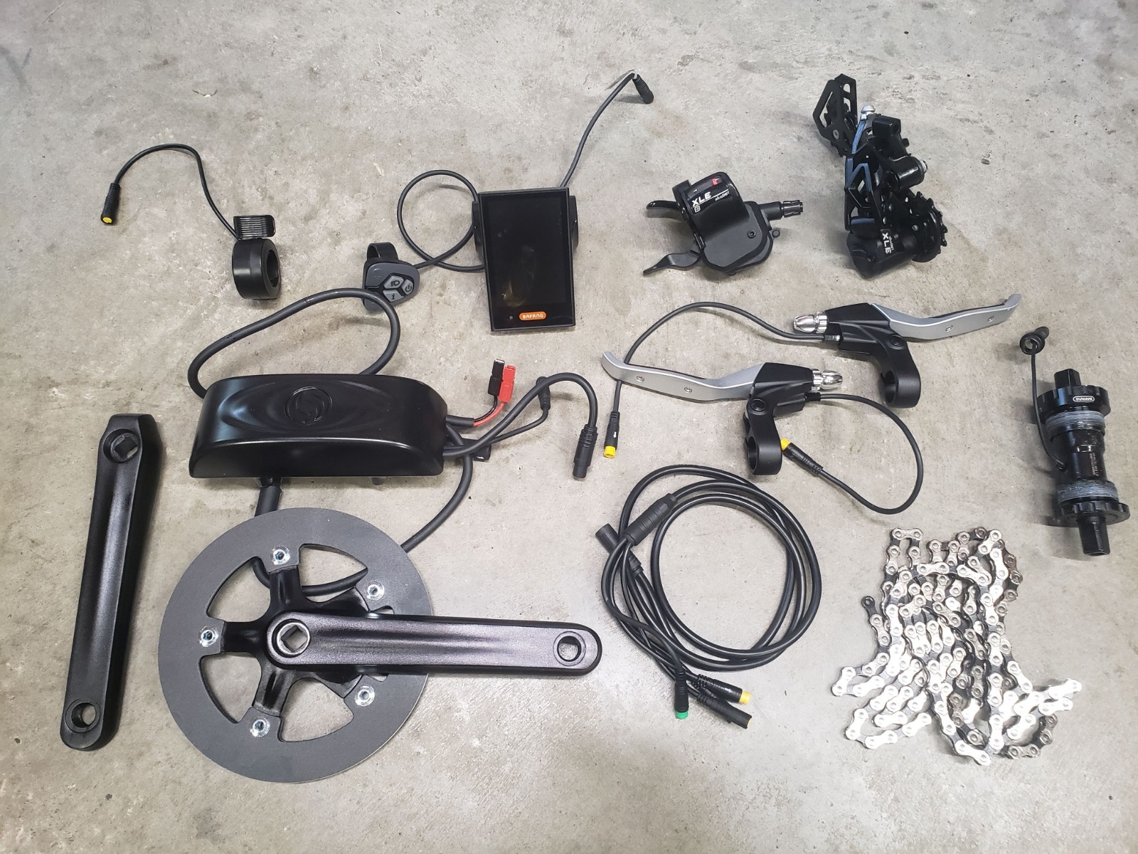 26″, 500W Bafang rear hub motor w/display, controller, levers, 13 gauge spokes
