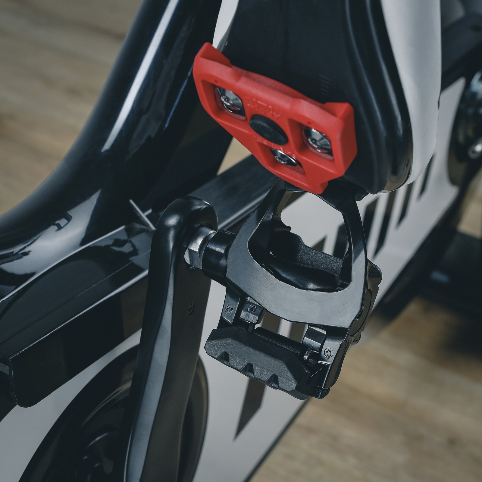 CyclingDeal Bike Bicycle Road Look ARC Delta Compatible Cleats Floating 9 Degree