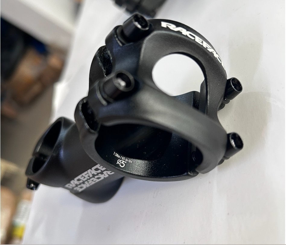 Race Face Stem 70mm 35mm Clamp 1 1/8″ +/- 6° Rise Trail Enduro MTB Stem 1pcs