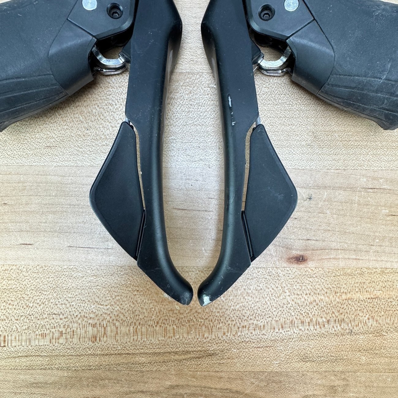 Shimano GRX ST-RX600 11-Speed Mechanical Hydraulic Shifters + Calipers