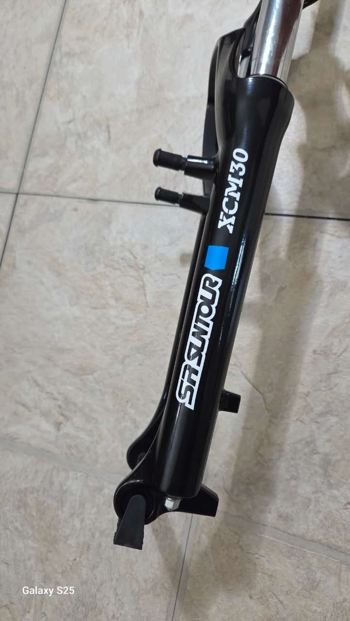 SR SUNTOUR XCM30 Suspension Fork 26″ x 1 » Threadless disc / V brake