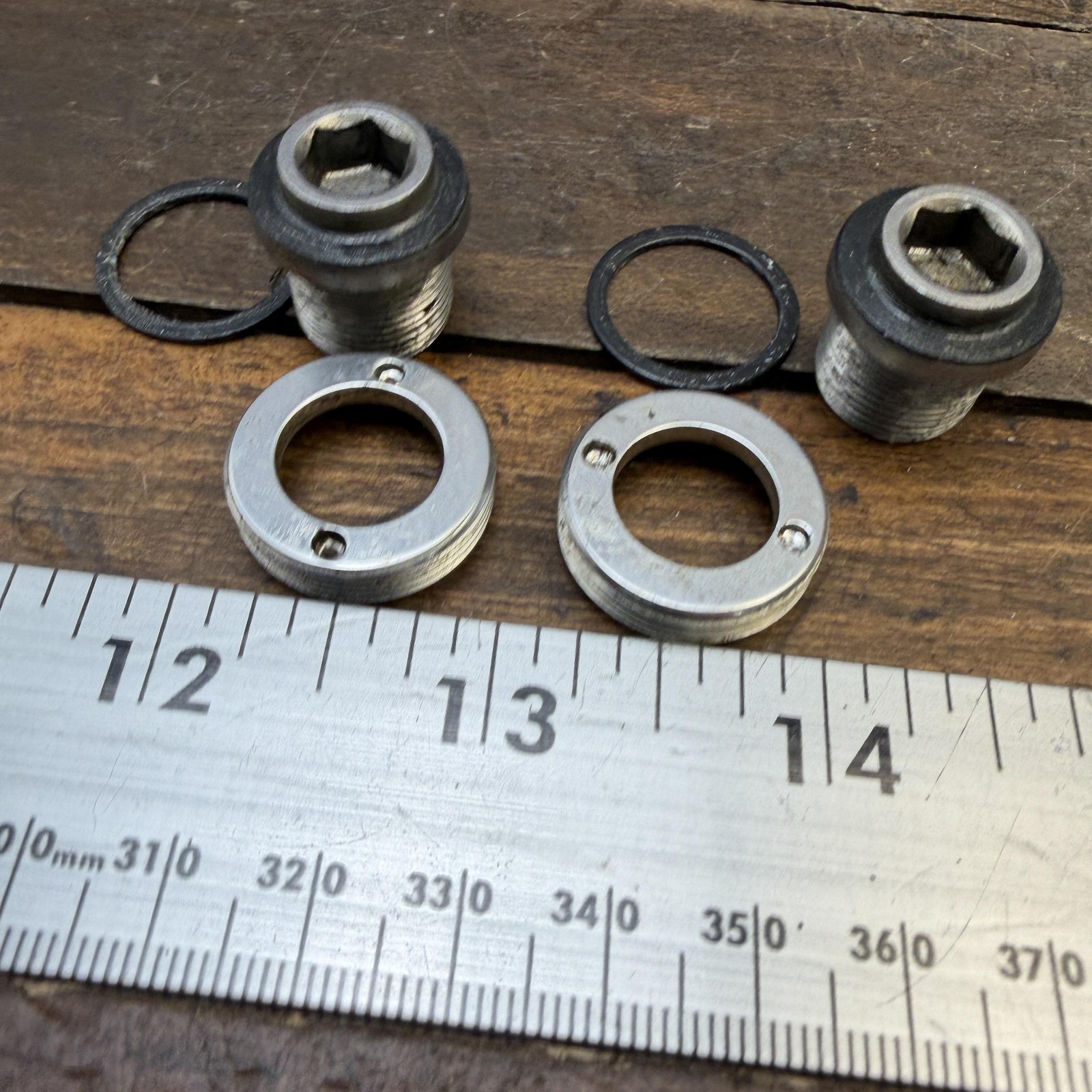 Vintage Shimano Dura-Ace FC-7701 Self Extracting Crank Arm Fixing Bolts Pair