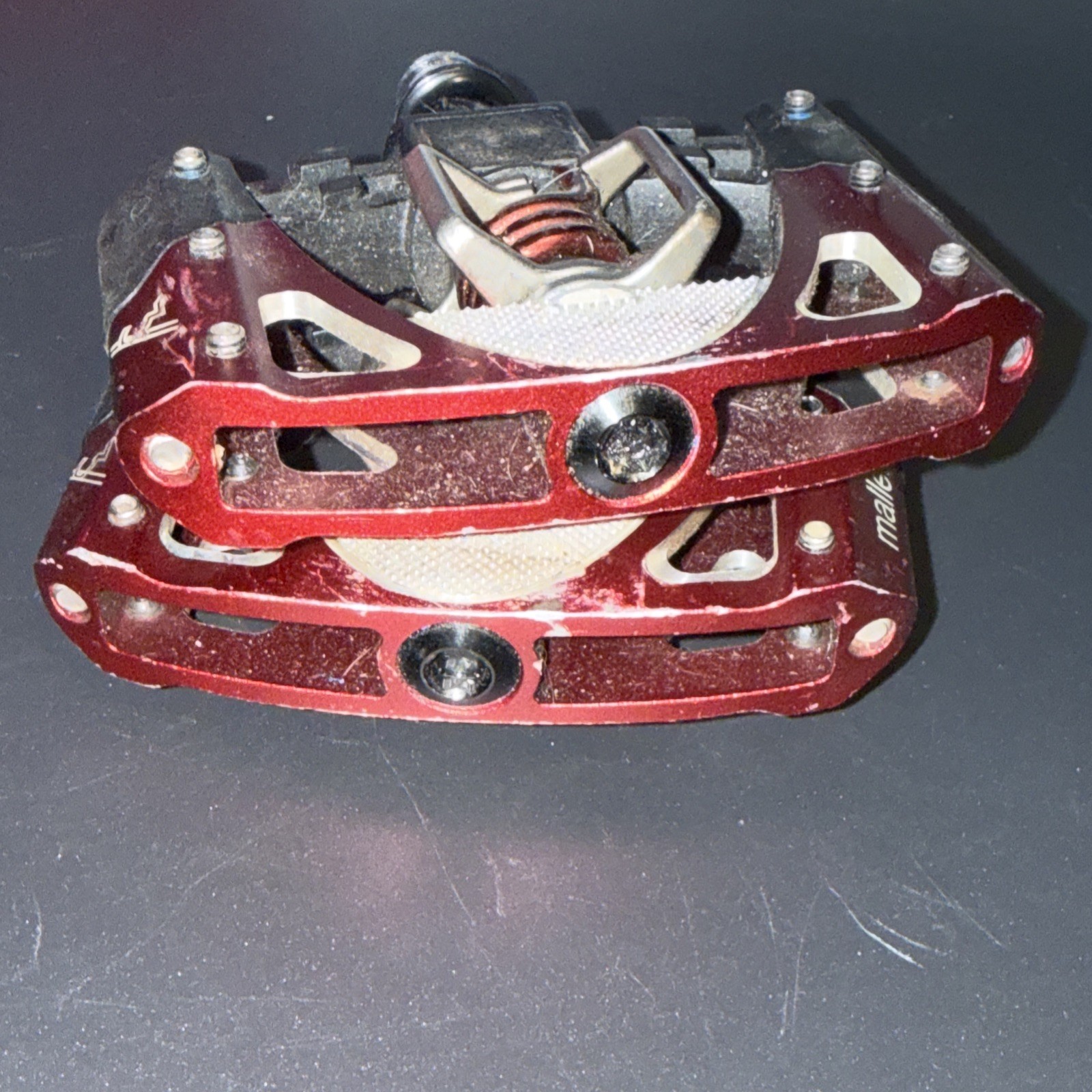 Crankbrothers Mallet-3 9/16 in Clipless Pedal – Black/Red