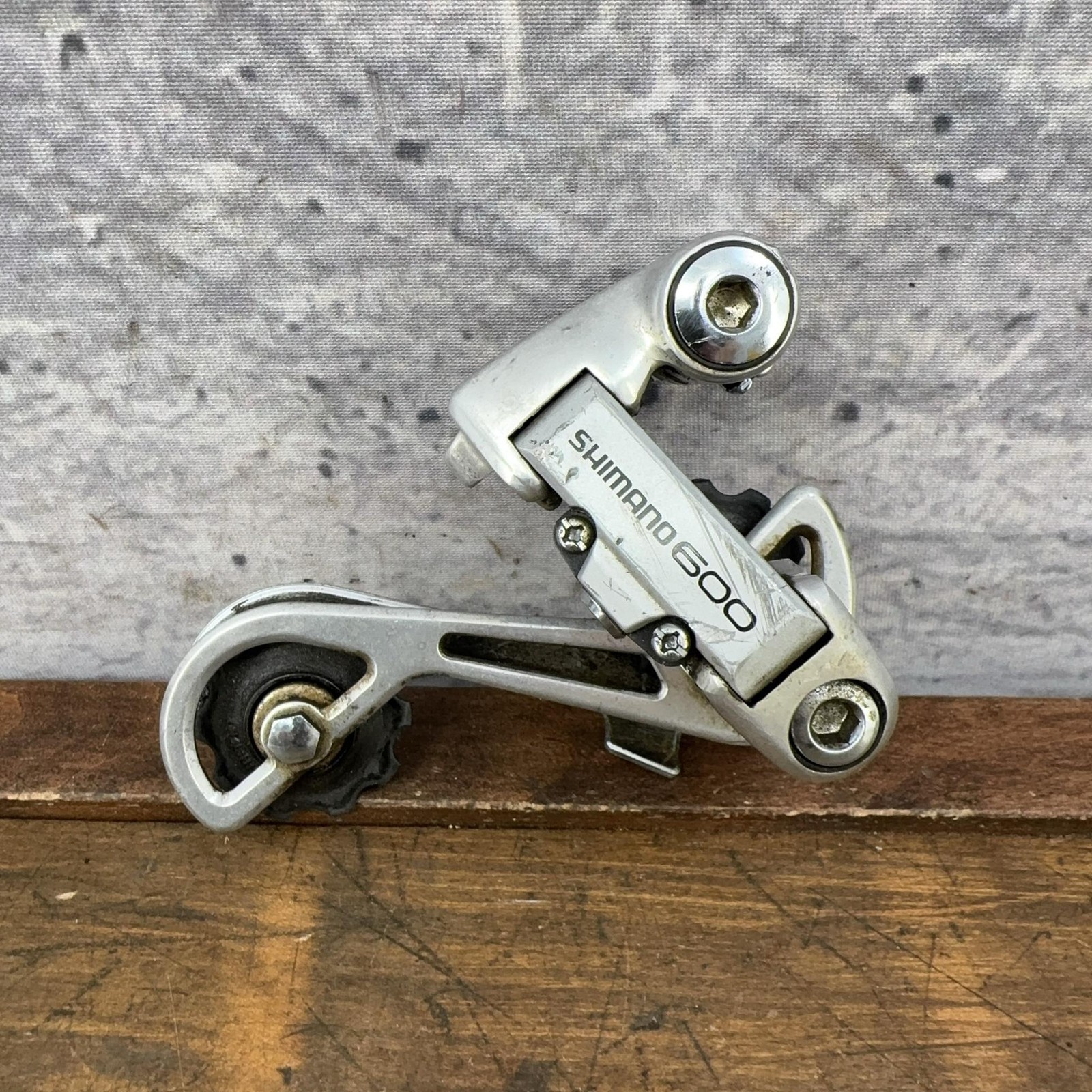 Vintage Shimano 600 Rear Derailleur LONG Cage Bolt-On Silver Road Japan Friction