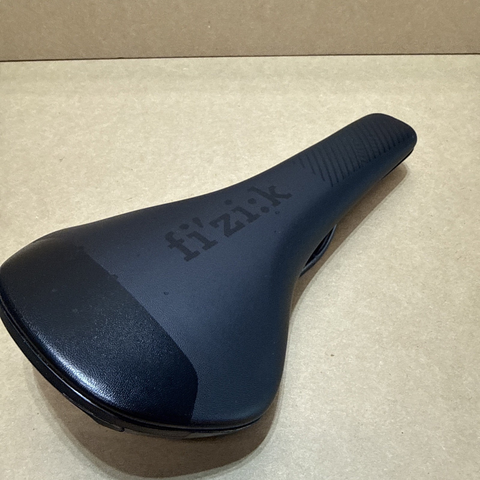 Fizik Taiga Regular Bicycle Bike Saddle Seat w/ Cr-Mo Rails mwl54