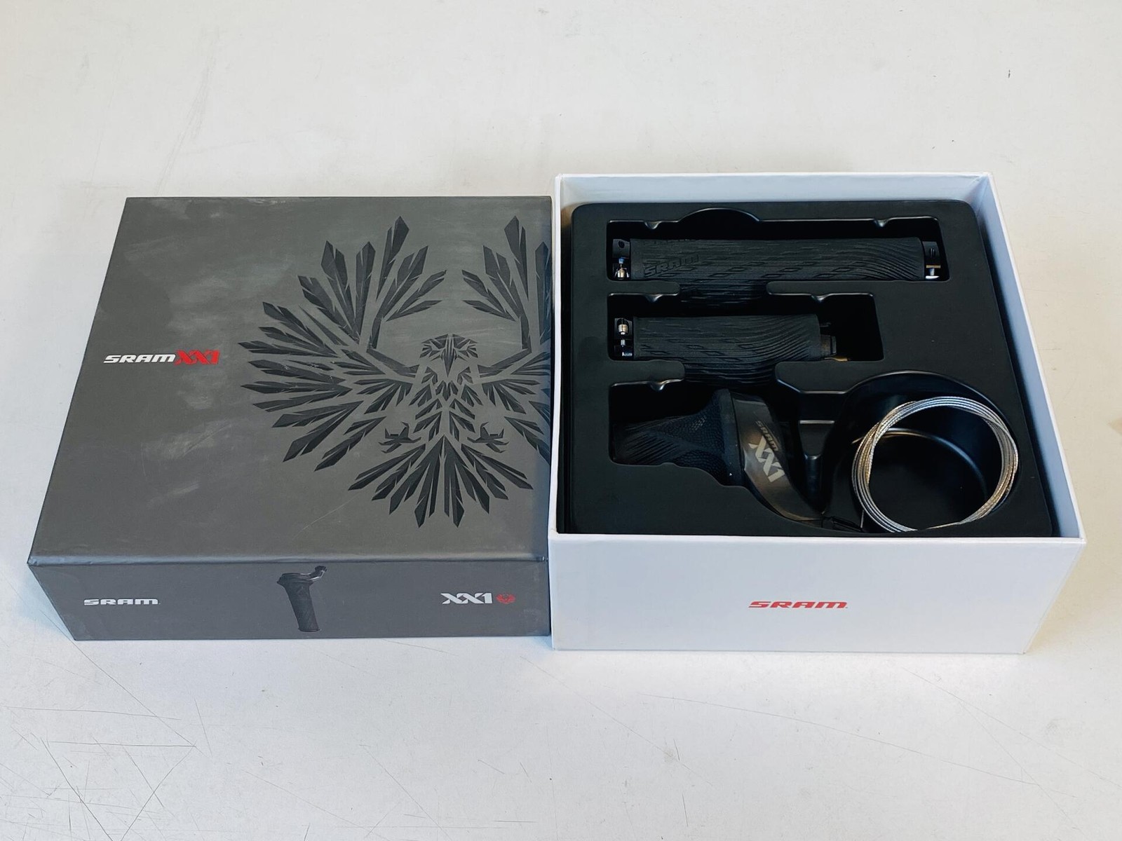 SRAM XX1 Eagle 12-Speed GripShift Shifter with Discrete Clamp – Black