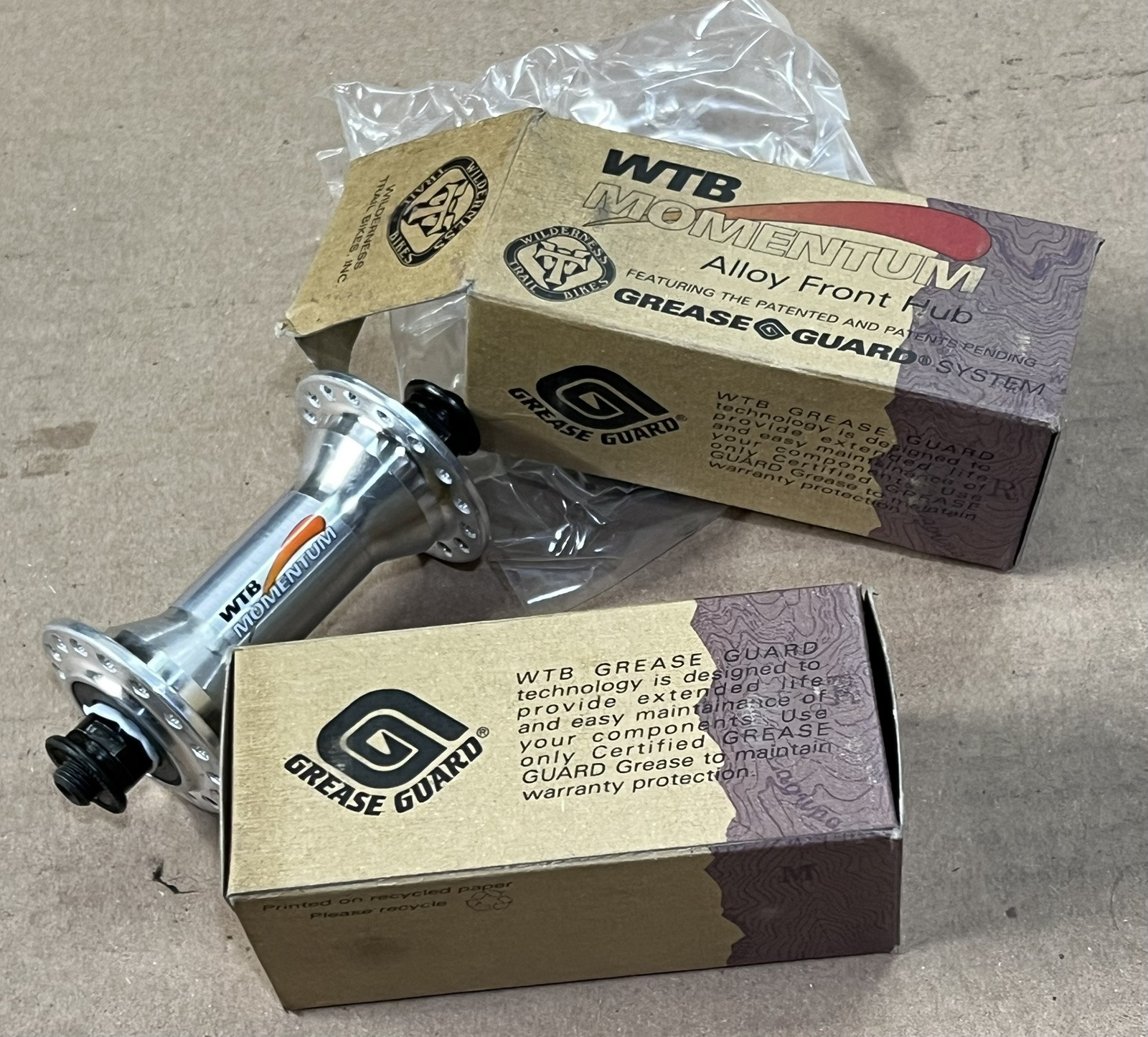 WTB Momentum Alloy Front Hub 100mm. 32H. Grease Guard