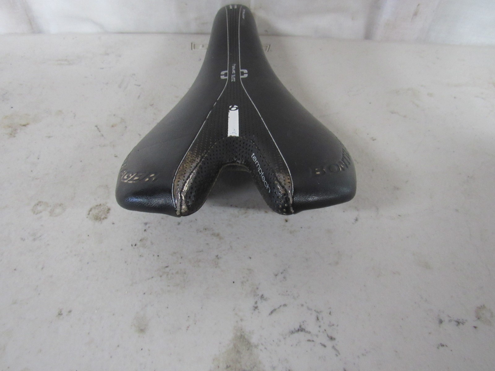 Bontrager Affinity RXL Saddle 200g Titanium Rails 138mm x 270mm