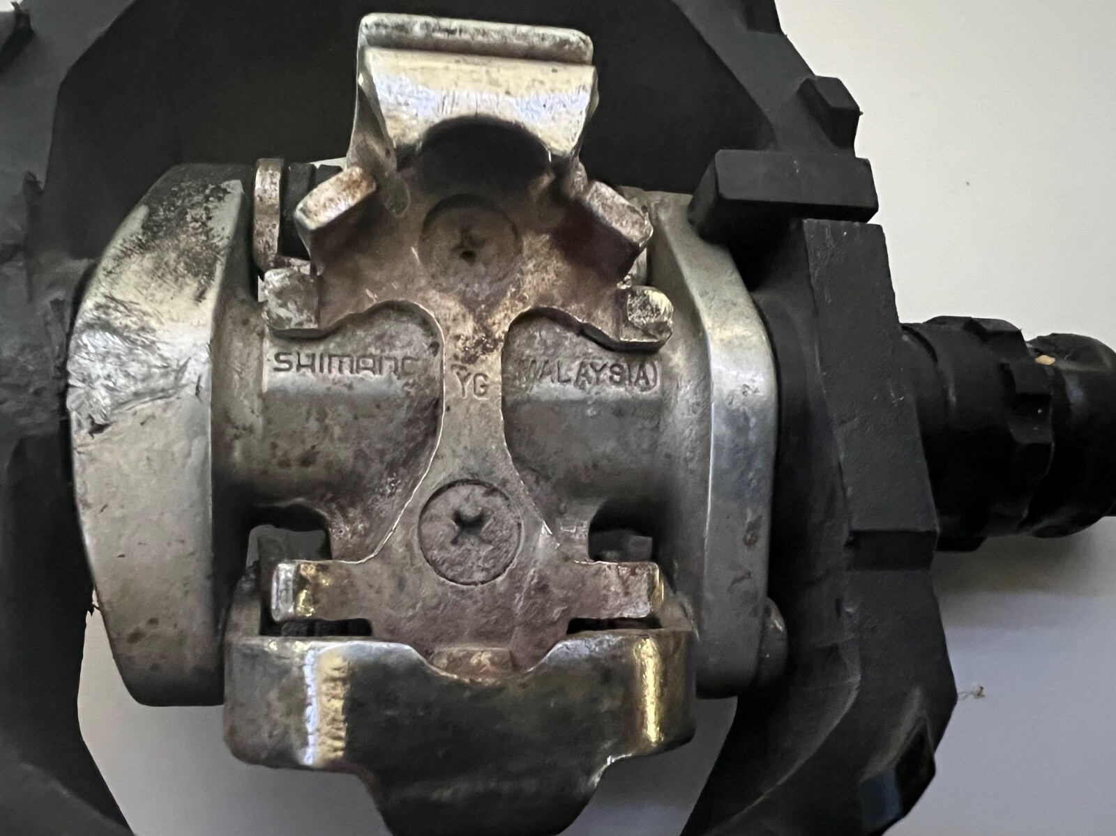 SHIMANO PD-M424 CLIPLESS PEDALS