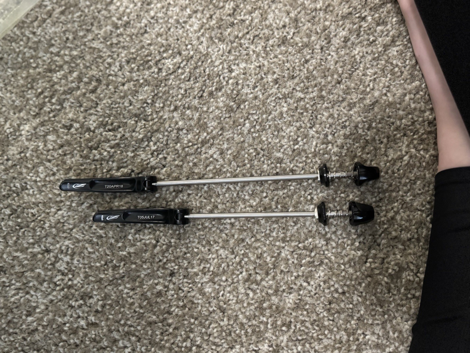 Zipp Quick Release Skewer Set Front 100mm Rear 130mm Black/Silver 2pc