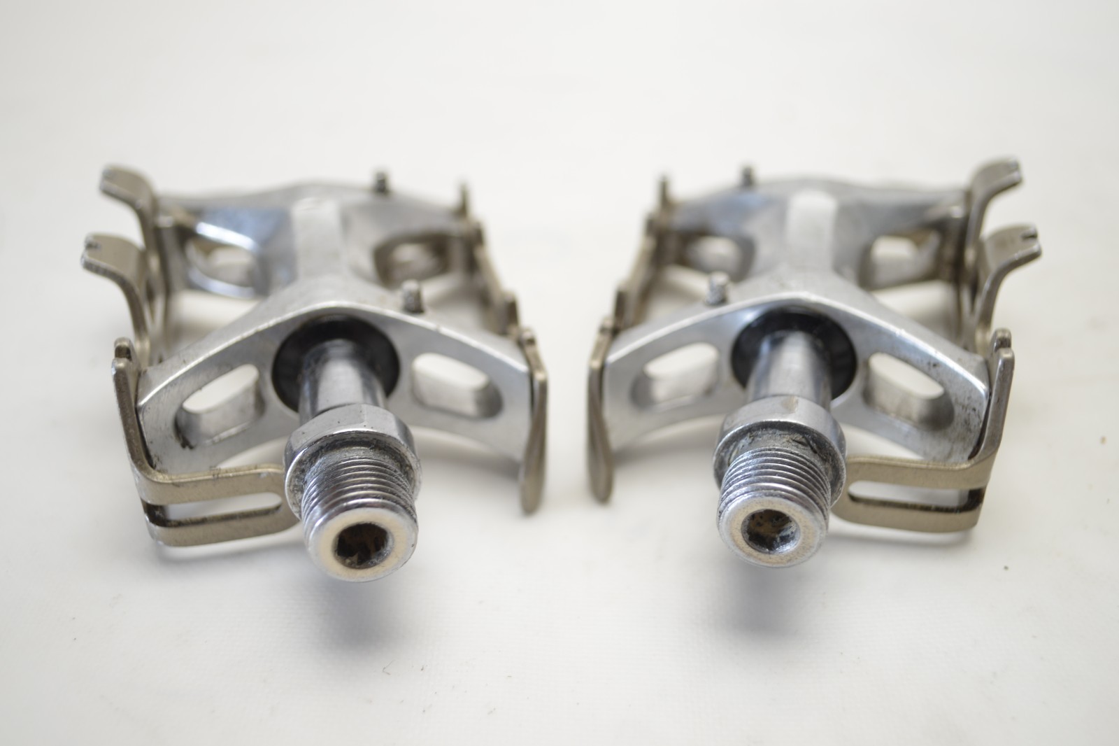 SUNTOUR XC PRO GREASE GUARD ALLOY MOUNTAIN BICYCLE PLATFORM PEDALS 9/16 X 20 TPI