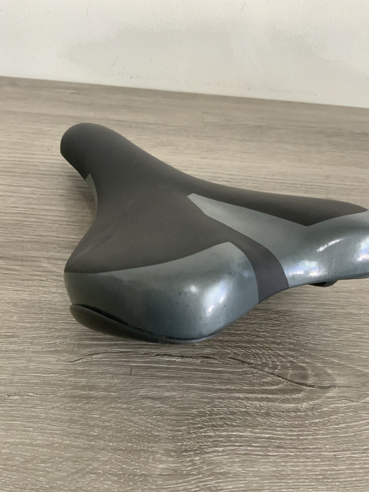 DDK ROAD BIKE SADDLE RACING COMFORT 152 MM X 265 MM BLACK 326 GRAMS