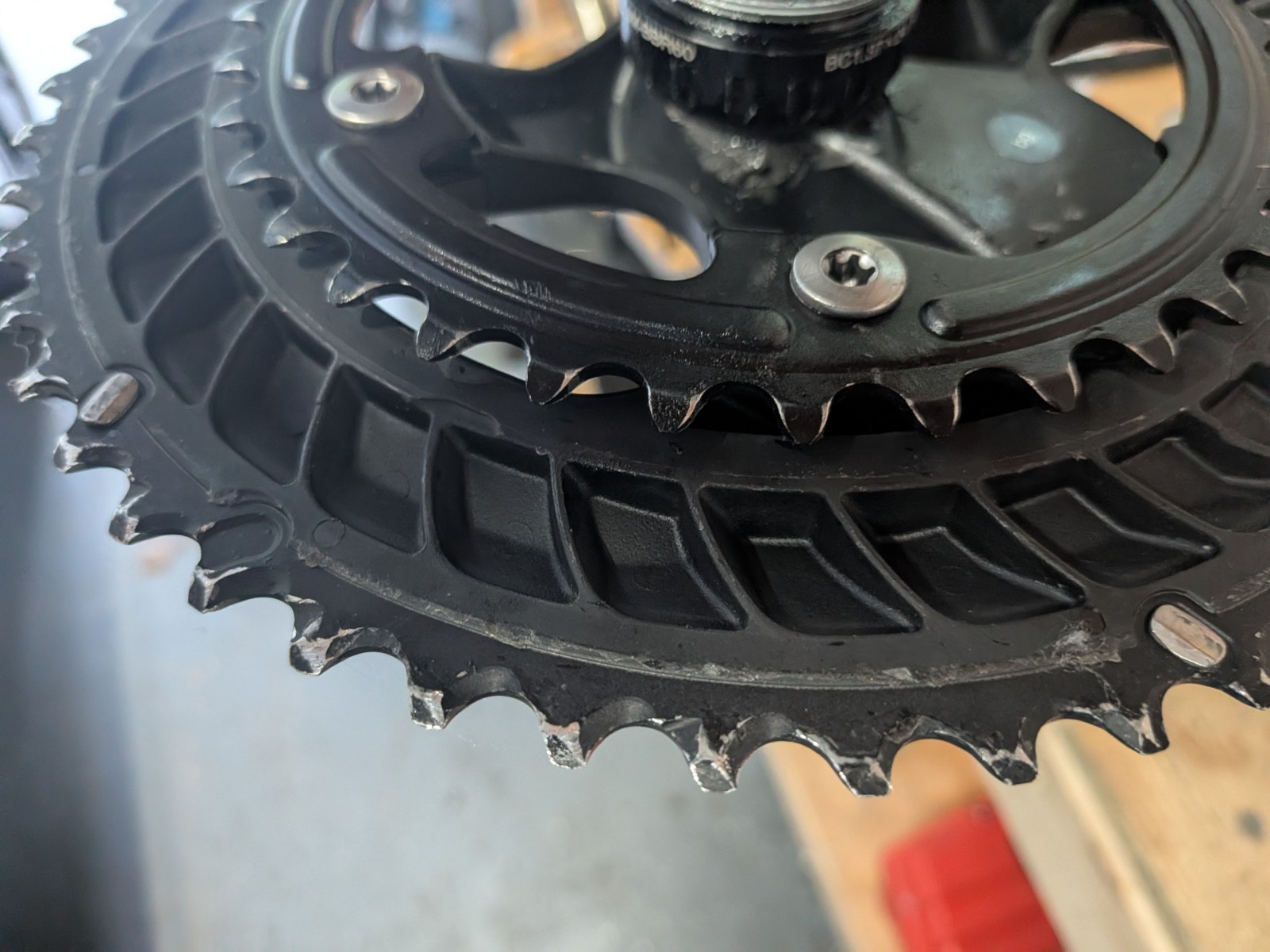 Shimano 105 FC-R7000 11 Speed Crankset 172.5mm 52/36t + Ultegra bottom Bracket