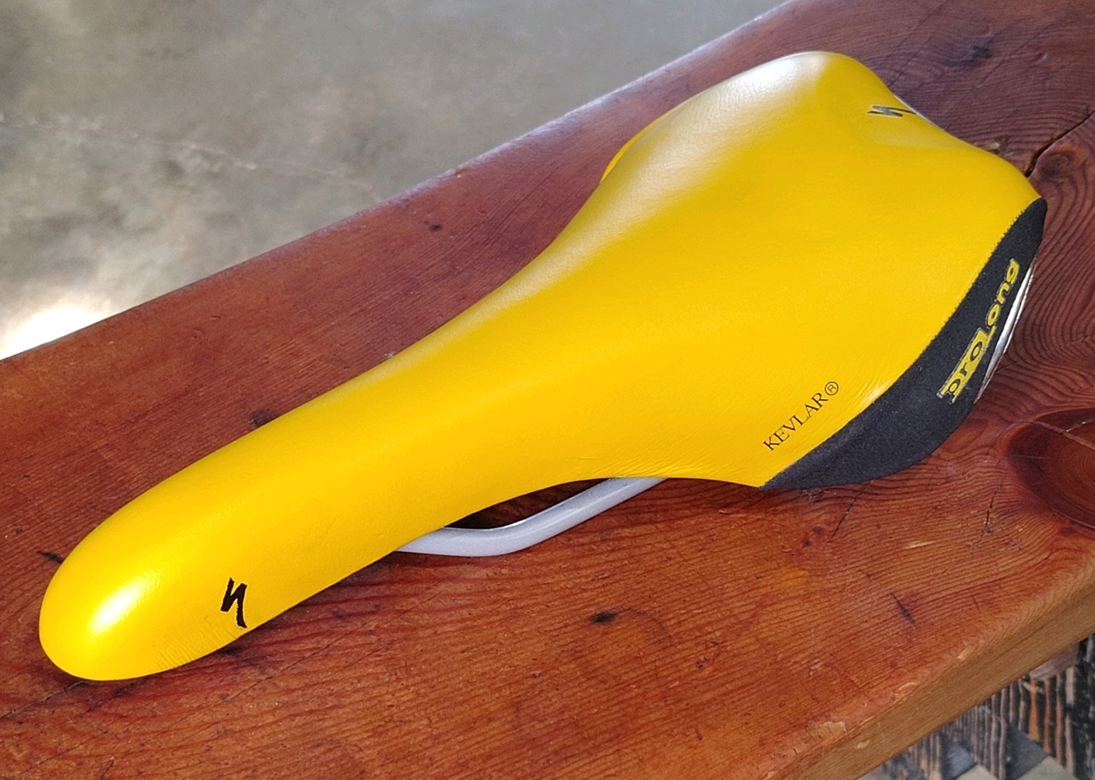 Specialized Revolution Prolong Total Flex Control Saddle Yellow Made in Italy