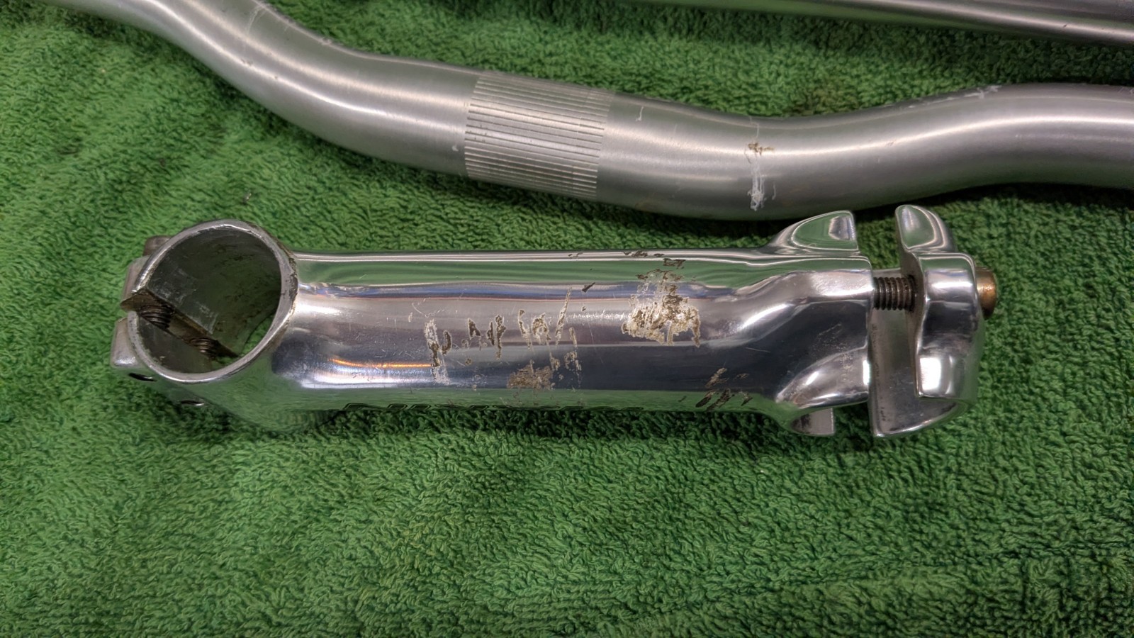Vintage Marin Mountain Bike 1 1/8″ Stem And Handlebars Riser/Sweep 580mm 25.4mm