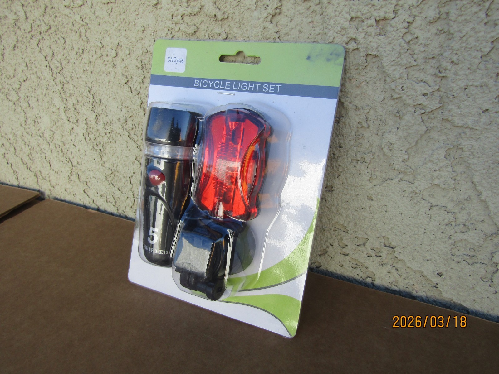 NEW BICYCLE LIGHT SET FOR LOWRIDER, CRUISER, BMX, MTB,CHOPPER TRICYCLE , ETC.