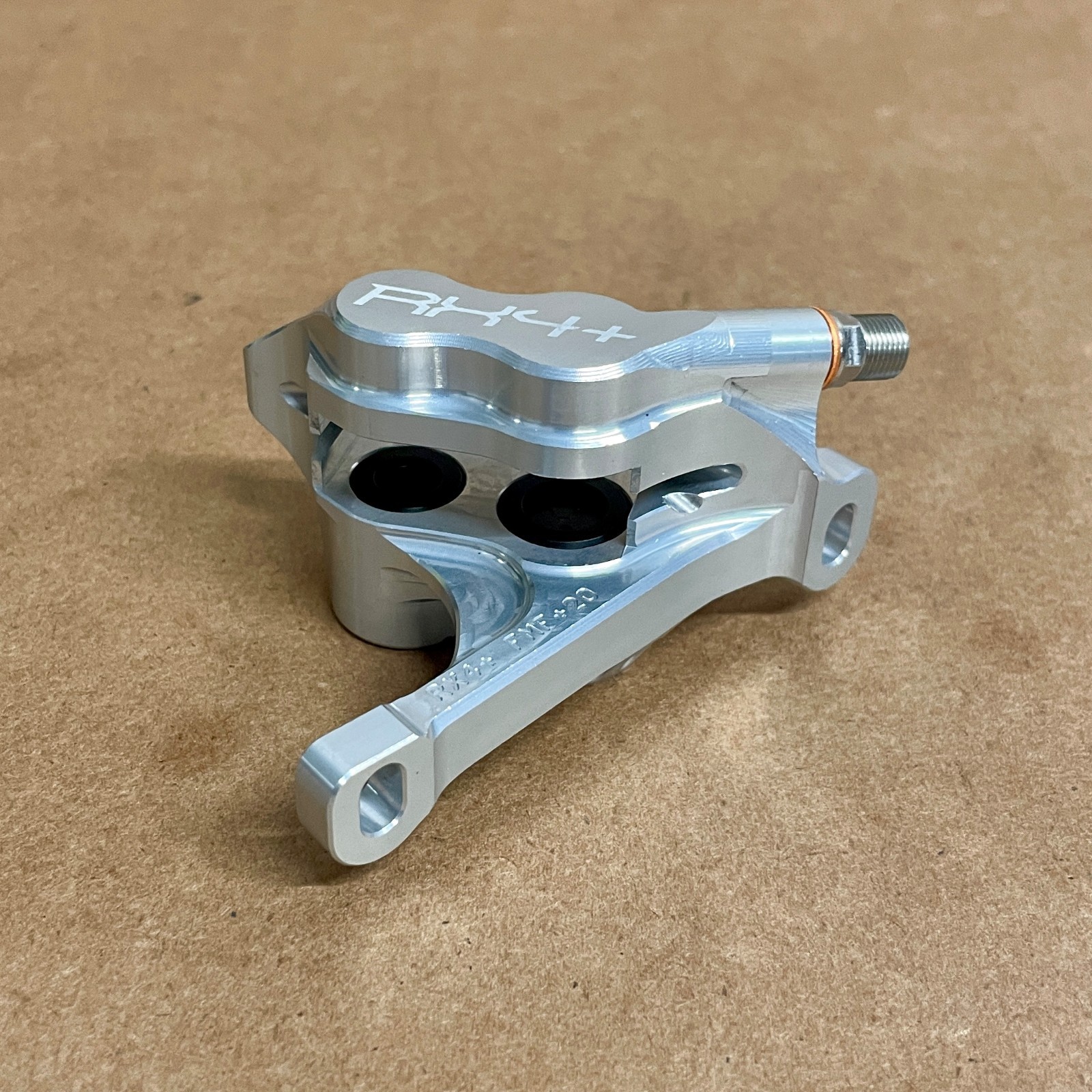 Hope Tech RX4+SL Front Flat Mount Direct FMF +20mm – DOT type – Silver, CNC