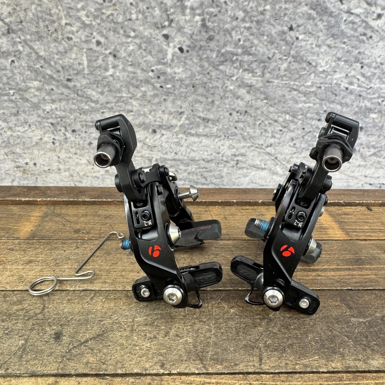 Bontrager Direct Mount Brake Caliper Set F/R Road Bike Black Aero TT Tri
