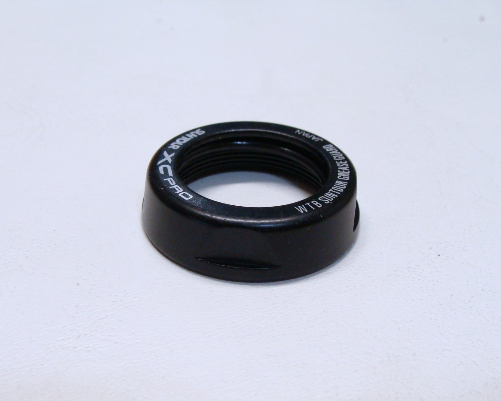~ Rare NOS SUNTOUR XC PRO – WTB Grease Guard 1 1/8″ Headset Locknut Black ~