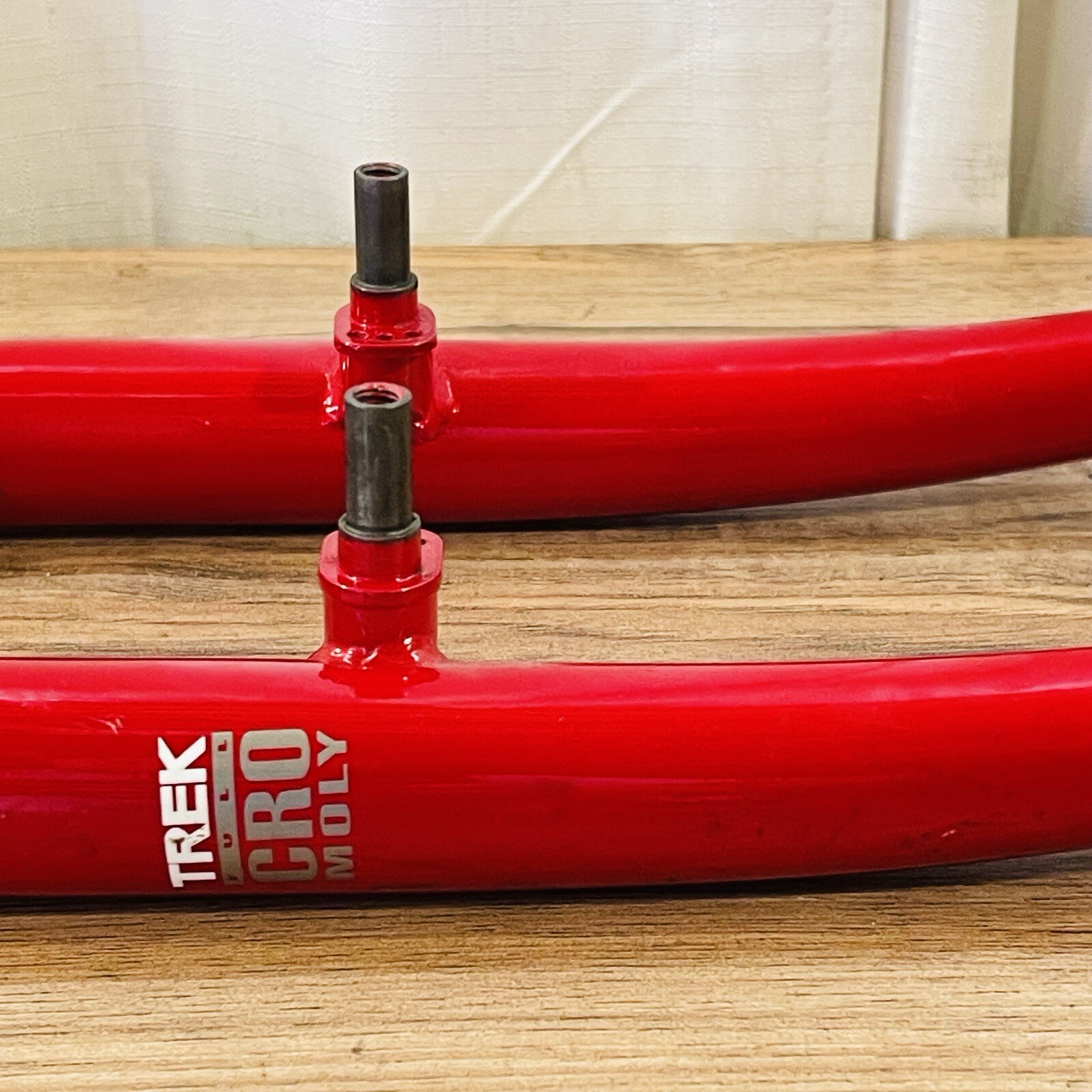 Trek Full Chromoly Steel MTB Fork 1-Inch Threaded 26 188 Steerer 395 AtoC Red 
