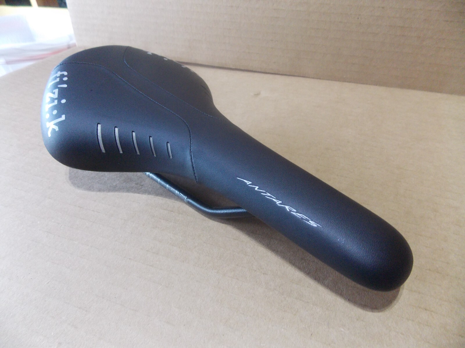Fizik Antares R5 Bicycle Bike Saddle with Manganese Seat Rails nyc54
