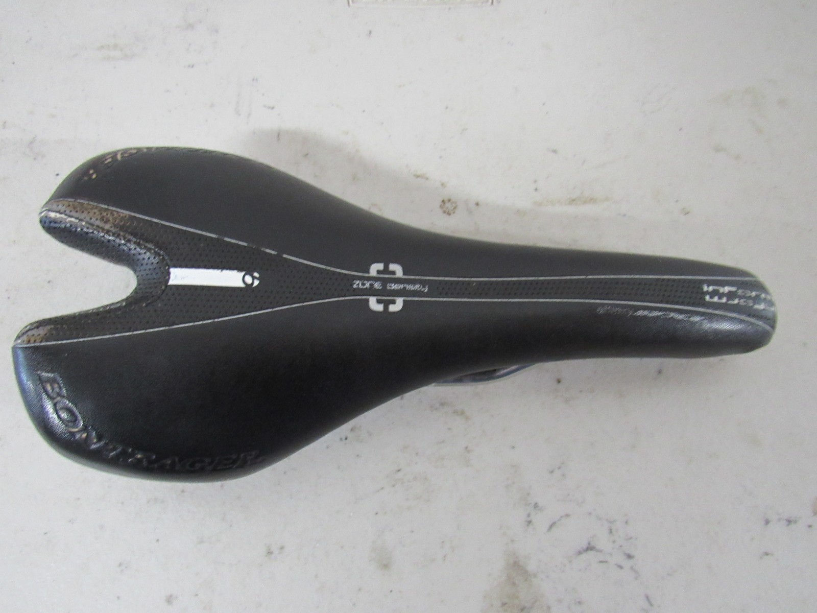 Bontrager Affinity RXL Saddle 200g Titanium Rails 138mm x 270mm