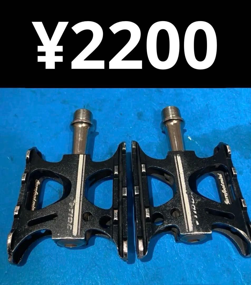 TIOGA SureFoot Mini small and lightweight flat pedal