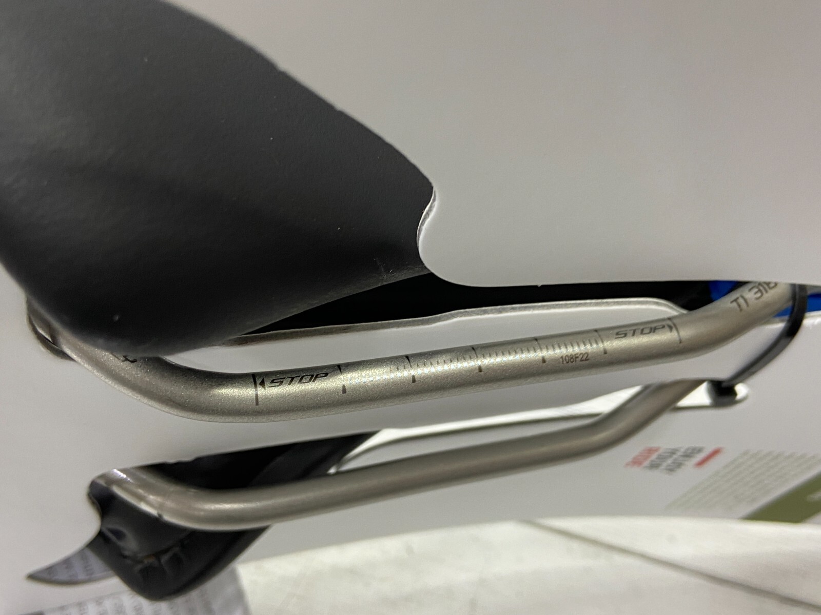 Selle Italia Max Flite Gel Superflow 146x290mm L3 Ti316 Rail Road Saddle (Black)