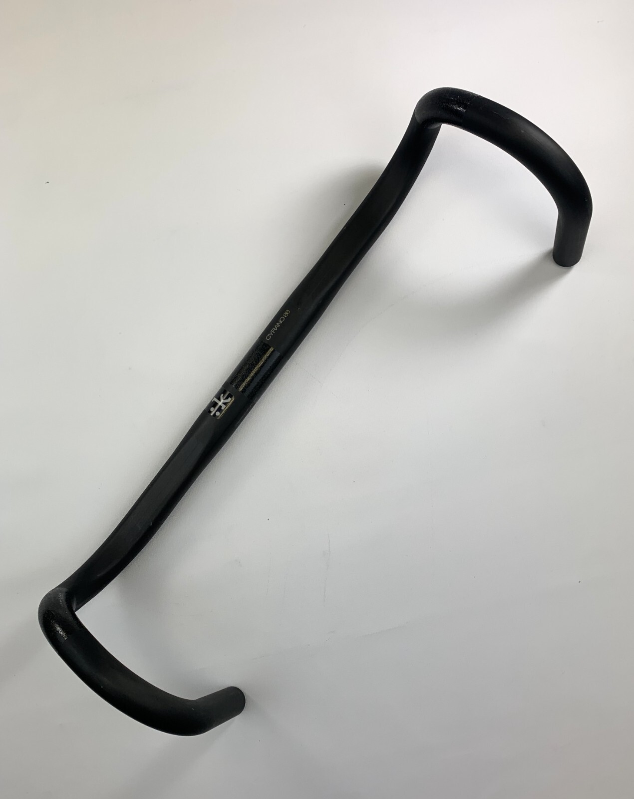 Fizik Cyrano 00 Snake 460 mm x 31.8 Carbon Drop Handlebar
